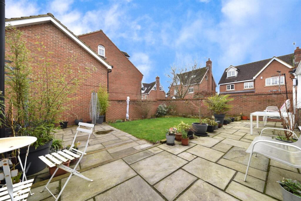 Cleveland Way, Great Ashby, Stevenage