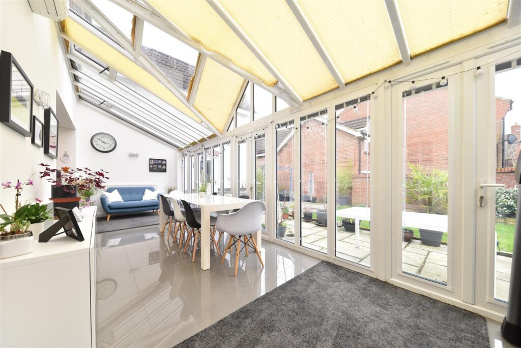 Cleveland Way, Great Ashby, Stevenage