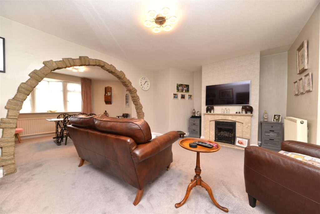 Westland Drive, Brookmans Park, Hatfield