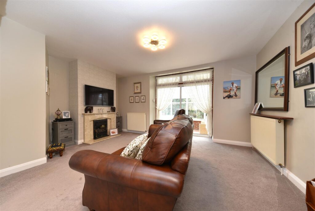 Westland Drive, Brookmans Park, Hatfield