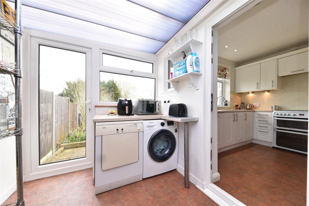 Westland Drive, Brookmans Park, Hatfield