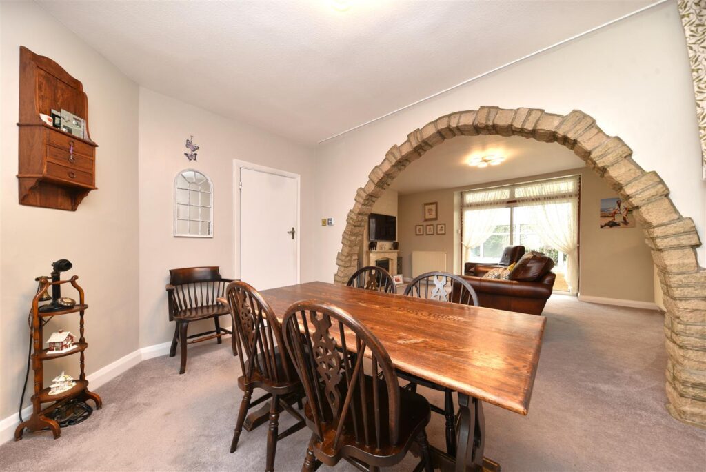 Westland Drive, Brookmans Park, Hatfield