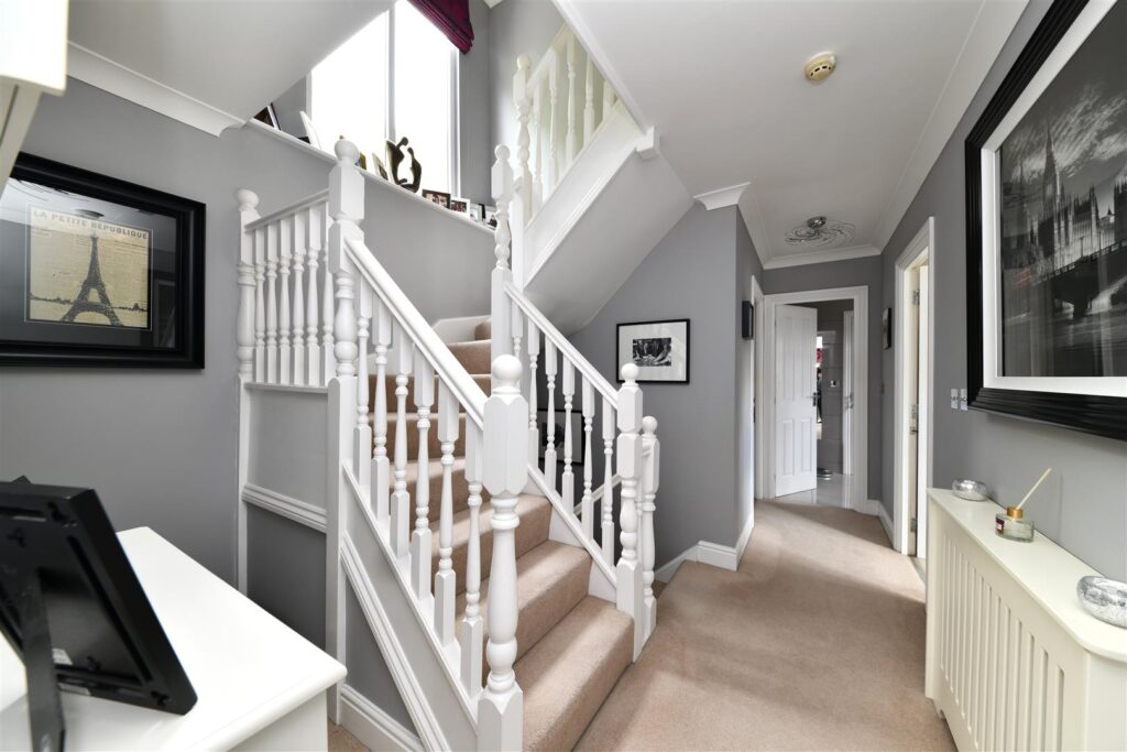 Cleveland Way, Stevenage