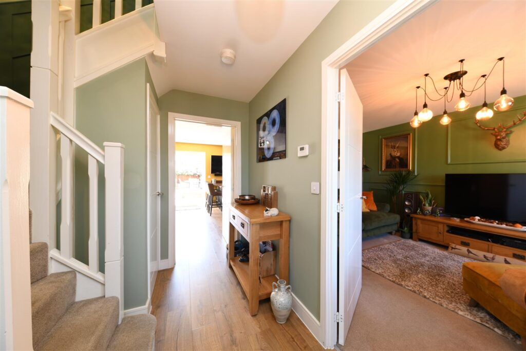 Buntings Close, Blunham, Bedford