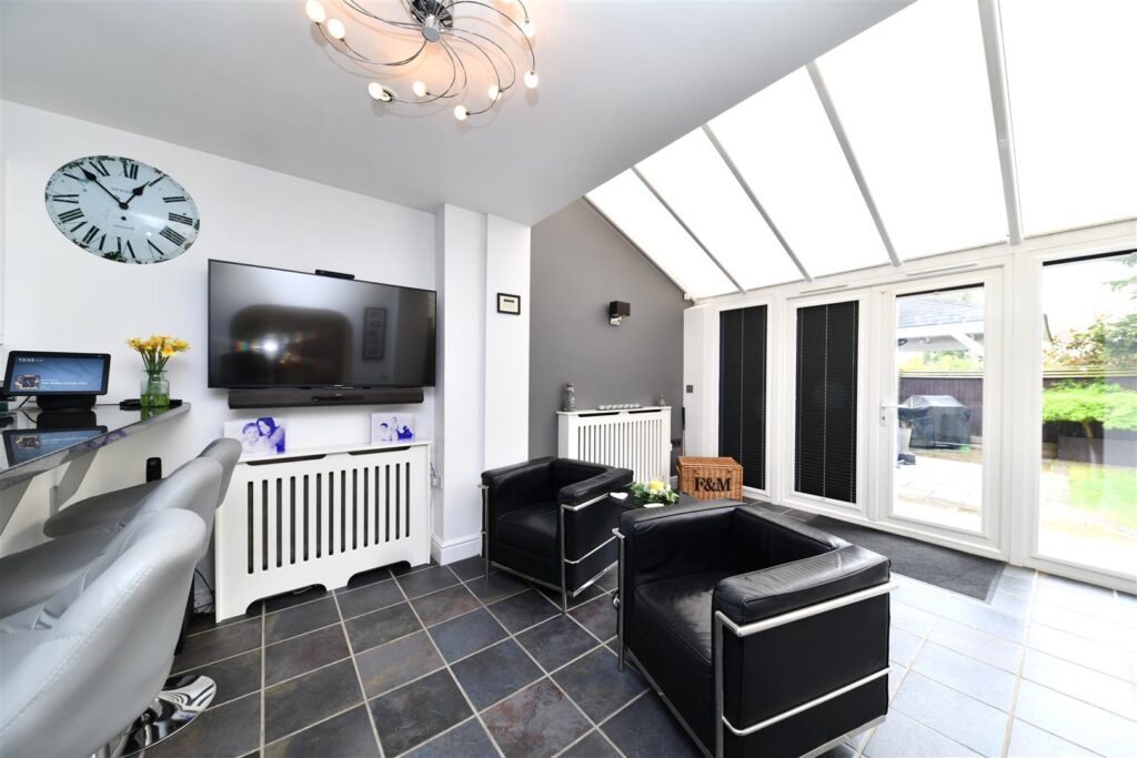 Cleveland Way, Stevenage