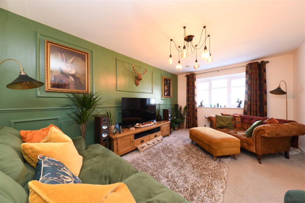 Buntings Close, Blunham, Bedford