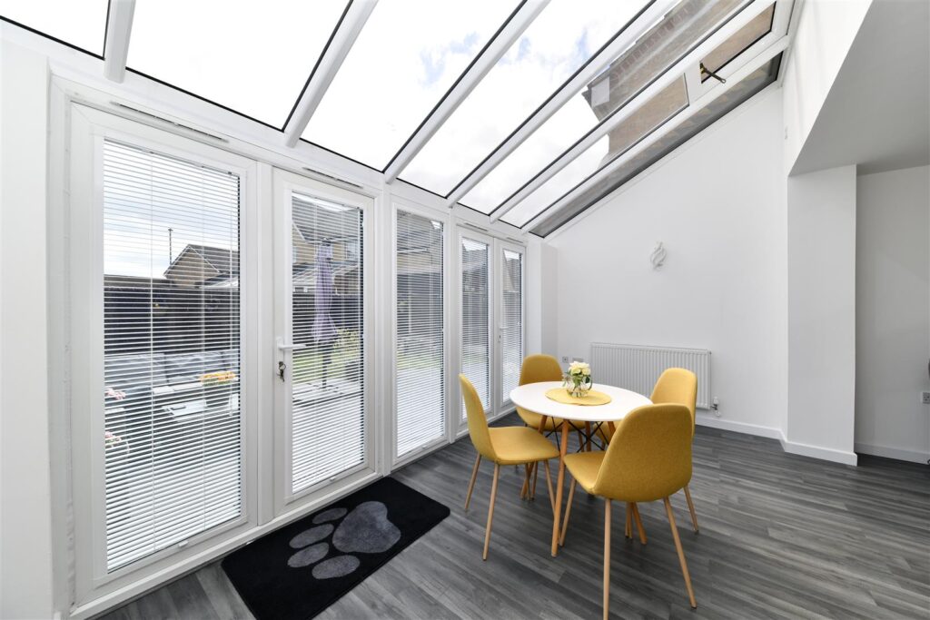 Cleveland Way, Stevenage, Herts