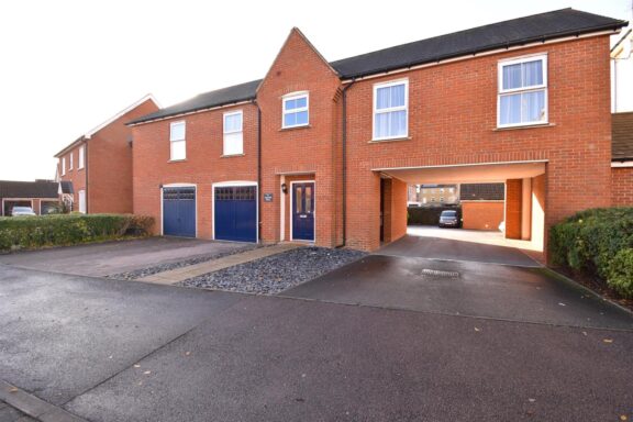 Cotswold Drive Image