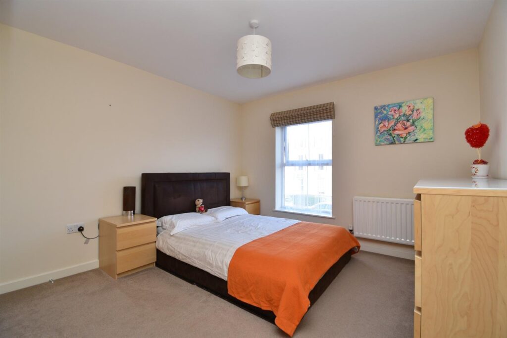 Cotswold Drive, Stevenage