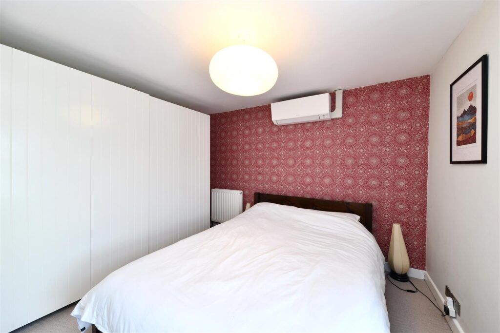 New Road, Clifton, Shefford