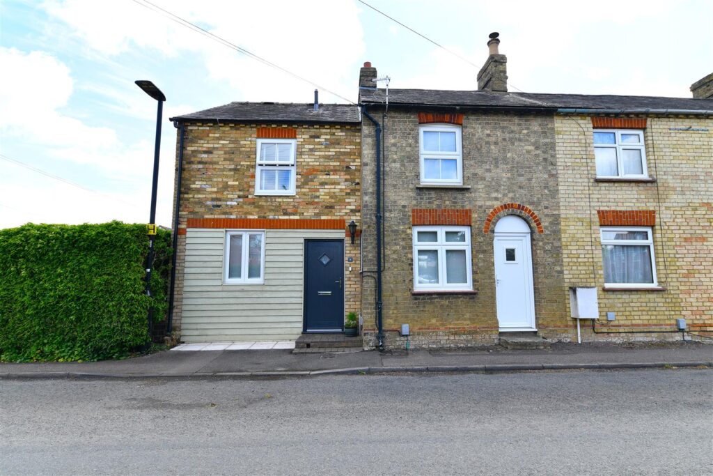 New Road, Clifton, Shefford