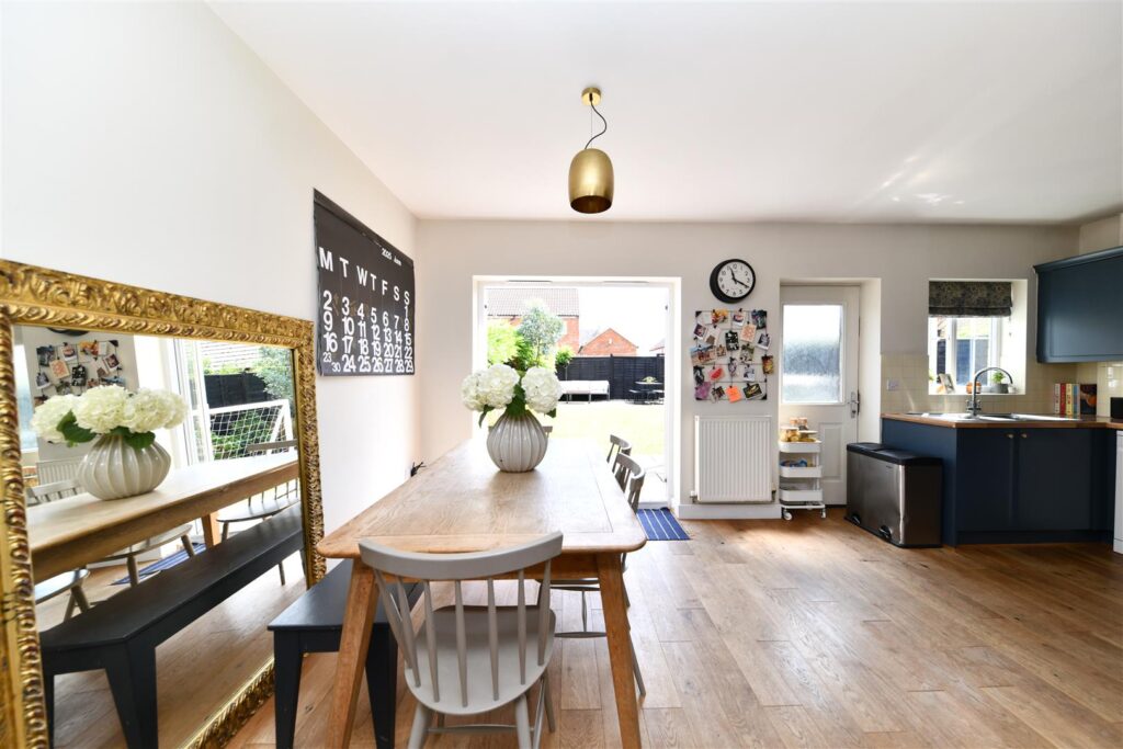 Goldfinch Drive, Sandy