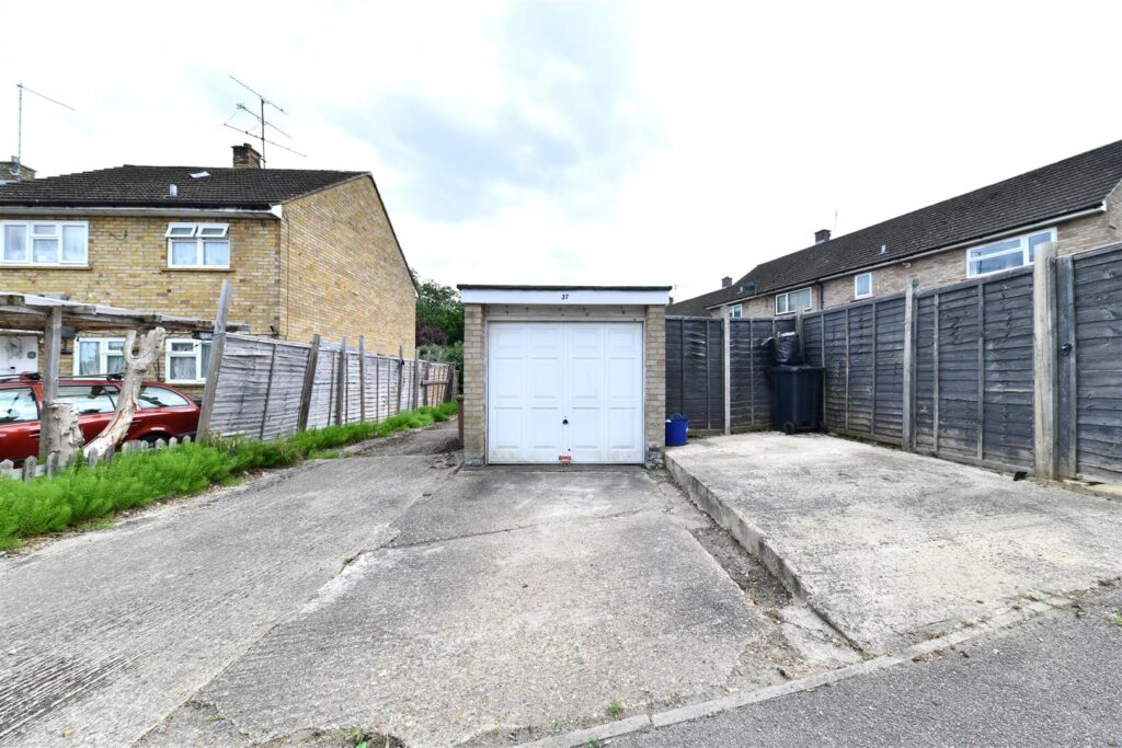 Pankhurst Crescent, Stevenage