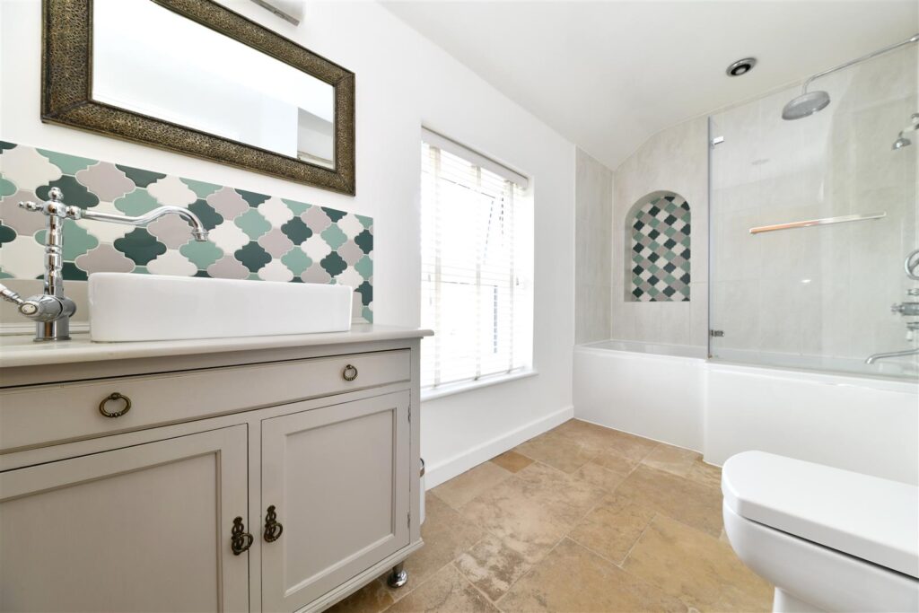 New Road, Clifton, Shefford