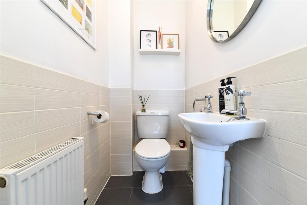 Goldfinch Drive, Sandy