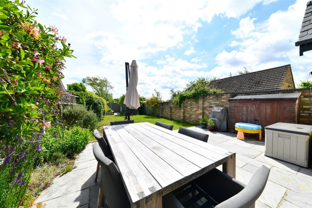 New Road, Clifton, Shefford