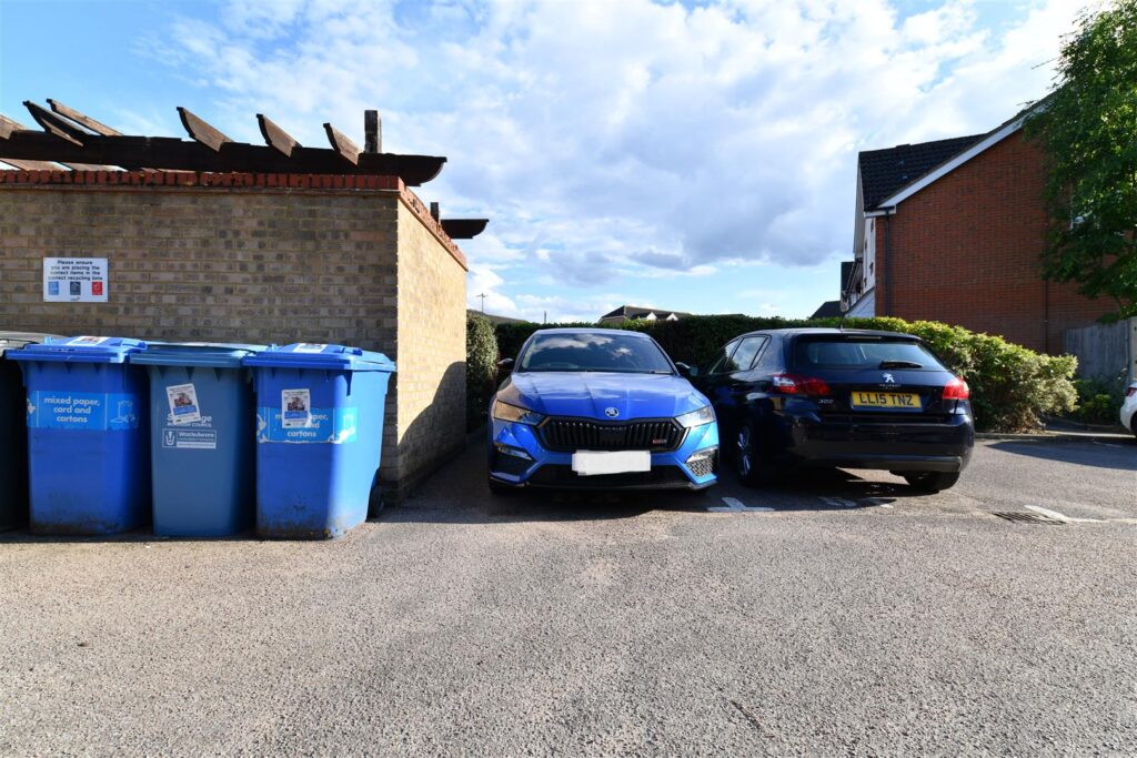 Keller Close, Stevenage