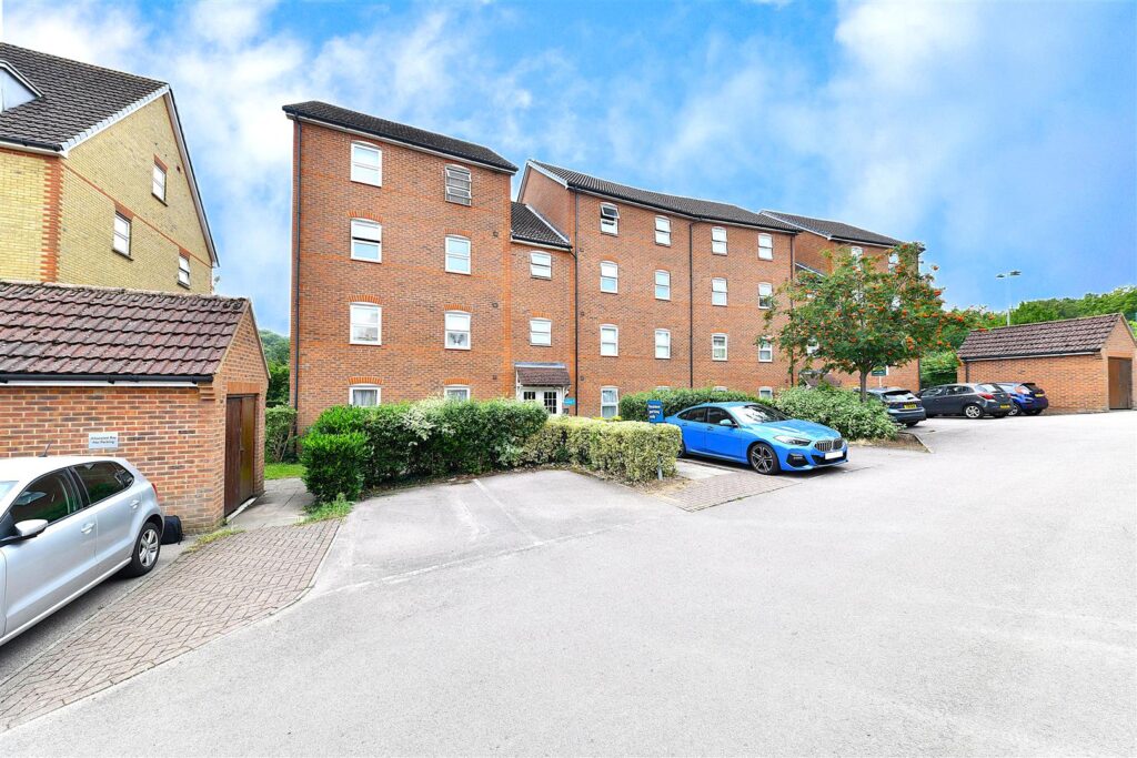 Knott Close, Stevenage