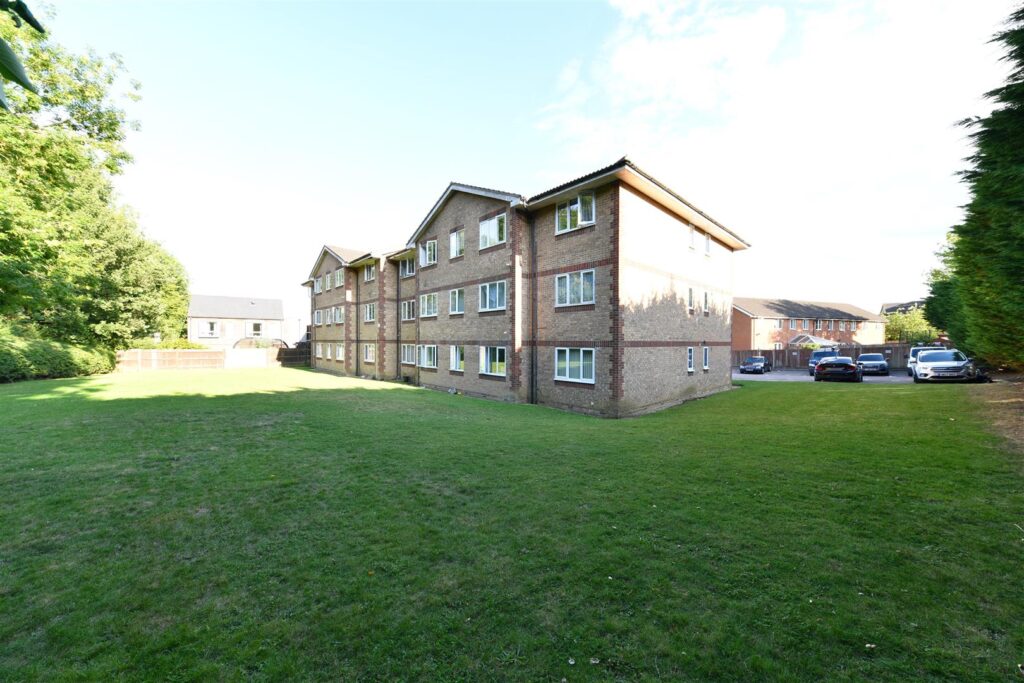 Keller Close, Stevenage