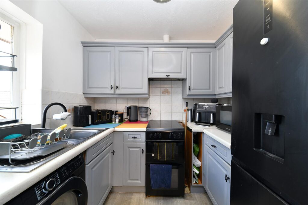 Keller Close, Stevenage