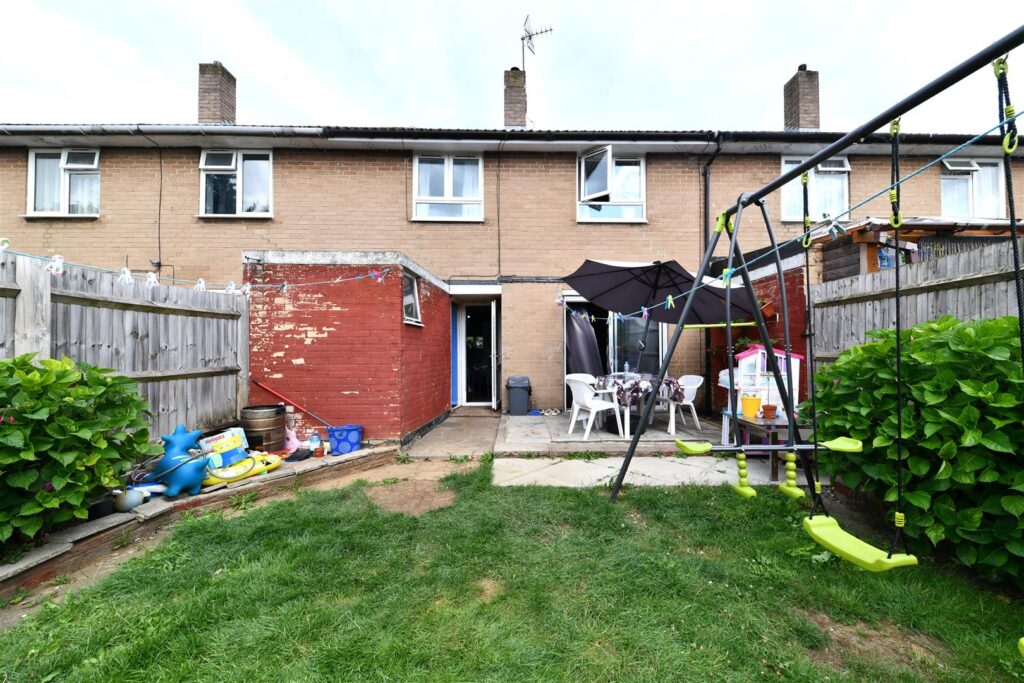 East Close, Stevenage