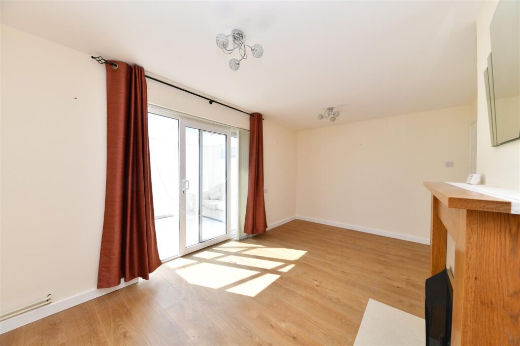 Pankhurst Crescent, Stevenage