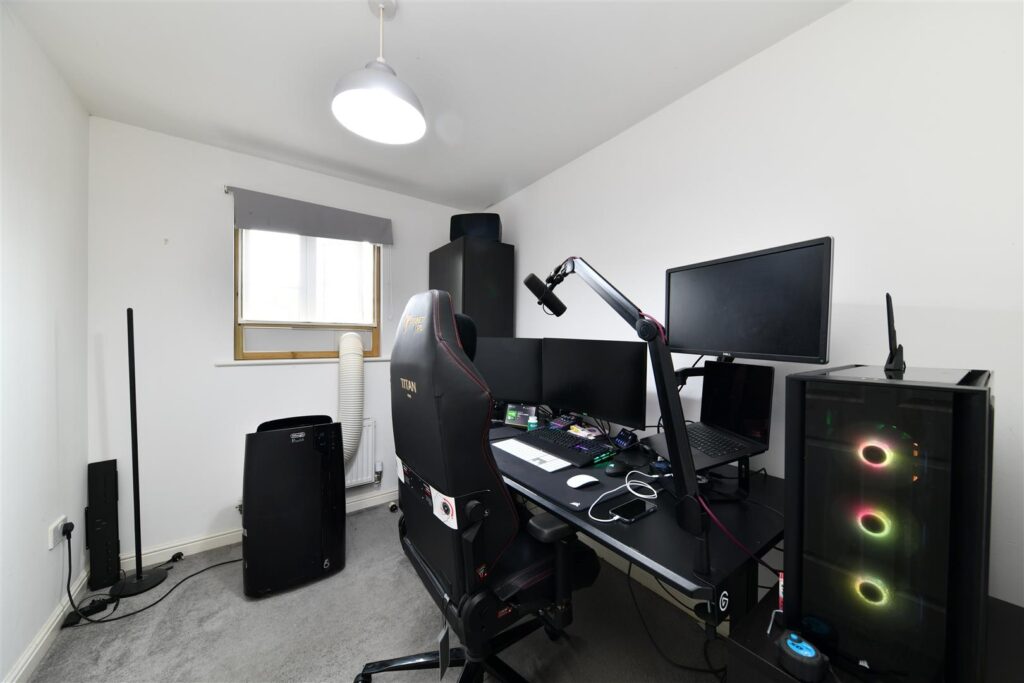 Haybluff Drive, Stevenage