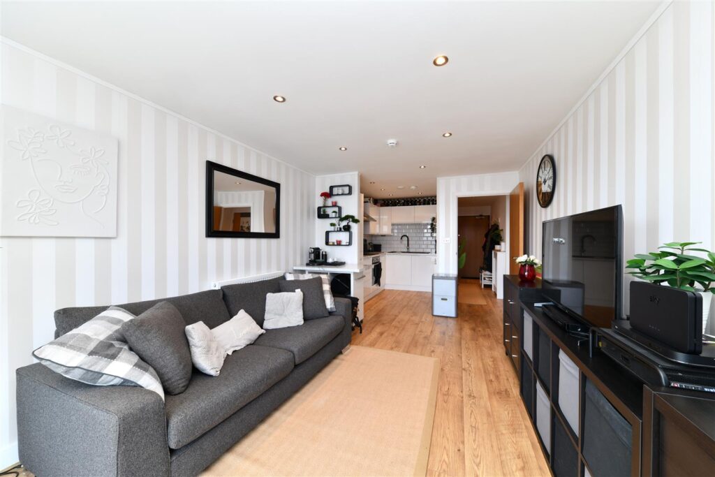 Monument Court, Woolners Way, Stevenage