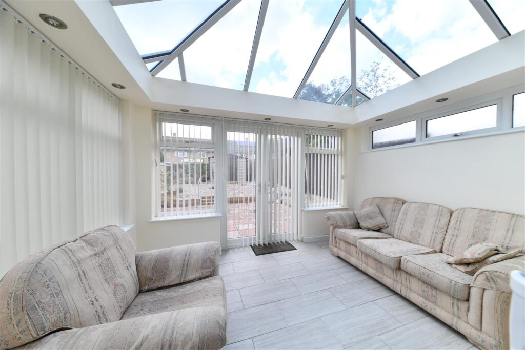 Pankhurst Crescent, Stevenage