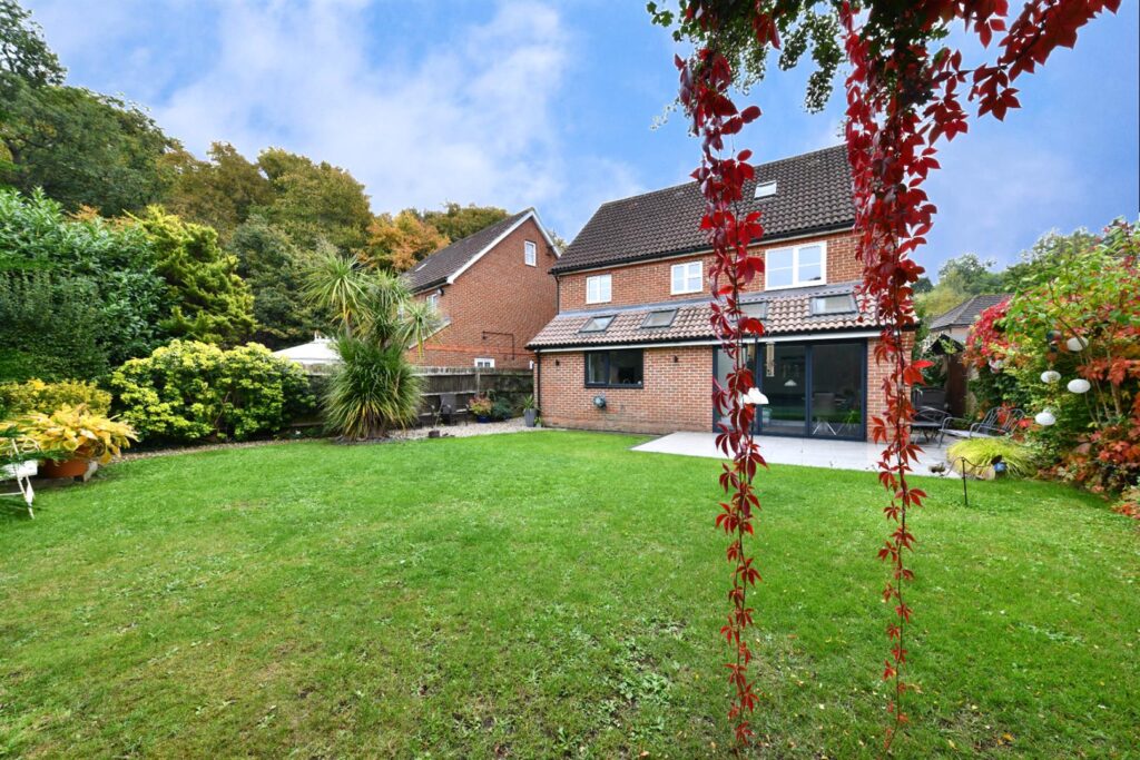 Serpentine Close, Stevenage