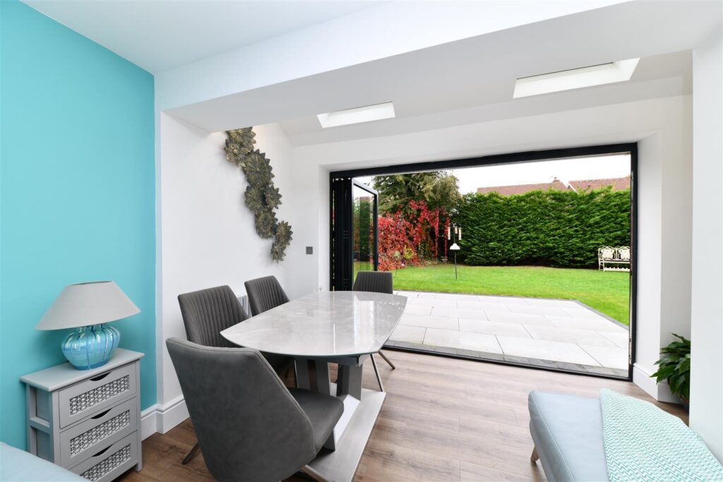 Serpentine Close, Stevenage