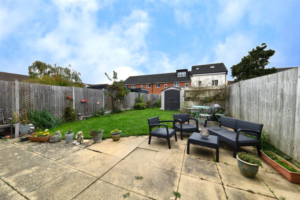 Cleveland Way, Stevenage