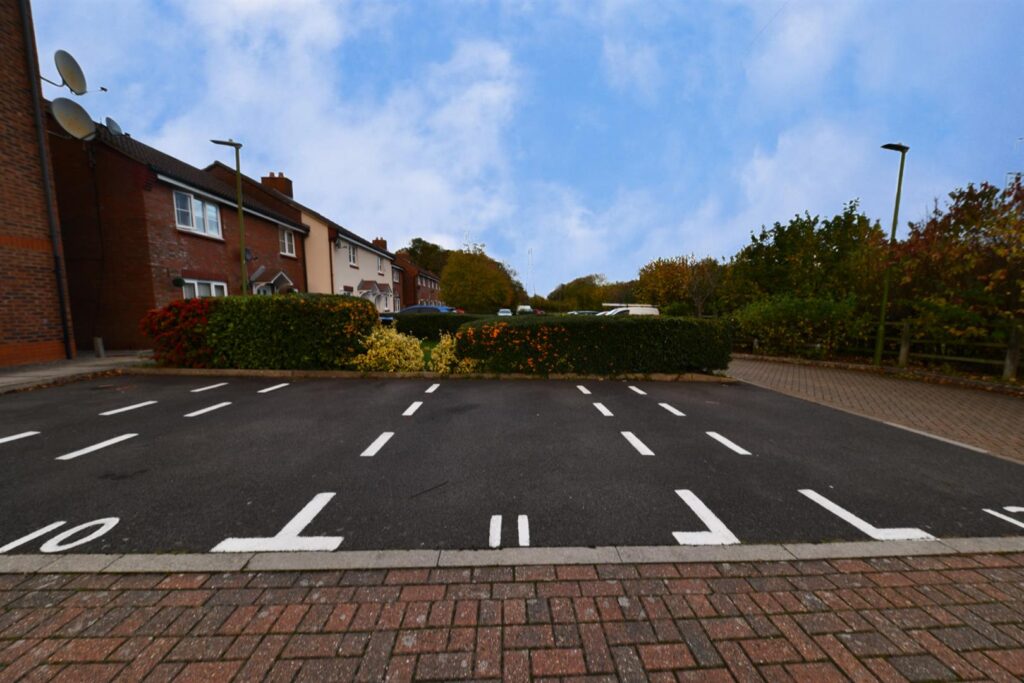 Cromdale Walk, Stevenage