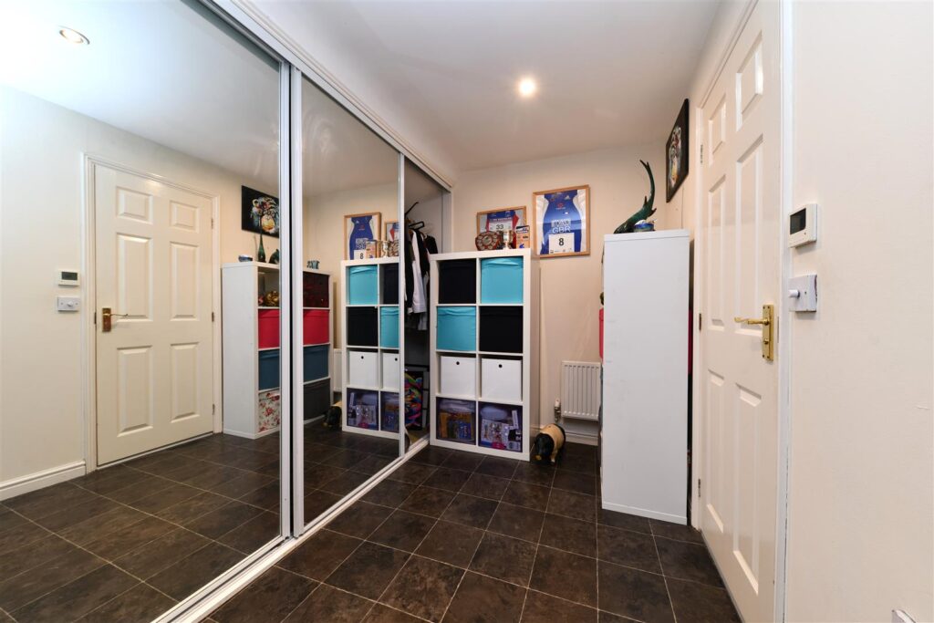 Cleveland Way, Stevenage