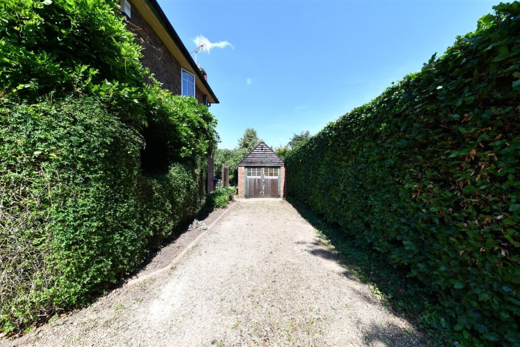 Gipsy Lane, Knebworth