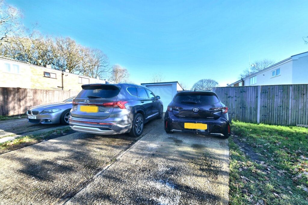 Long Leaves, Stevenage