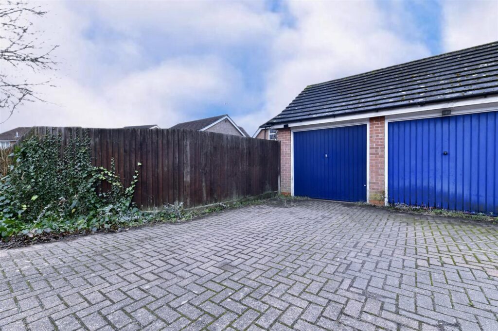 Doncaster Close, Stevenage