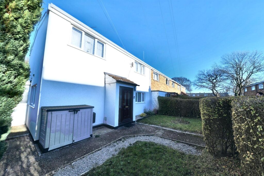 Long Leaves, Stevenage