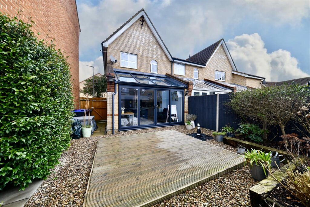 Cleveland Way, Stevenage