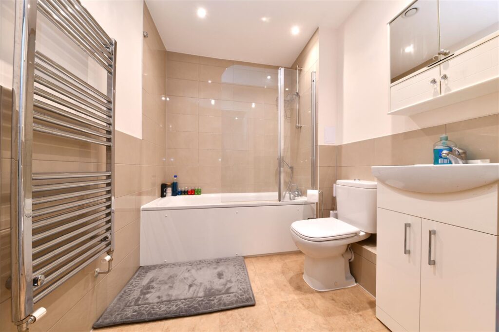 Giles Crescent, Stevenage