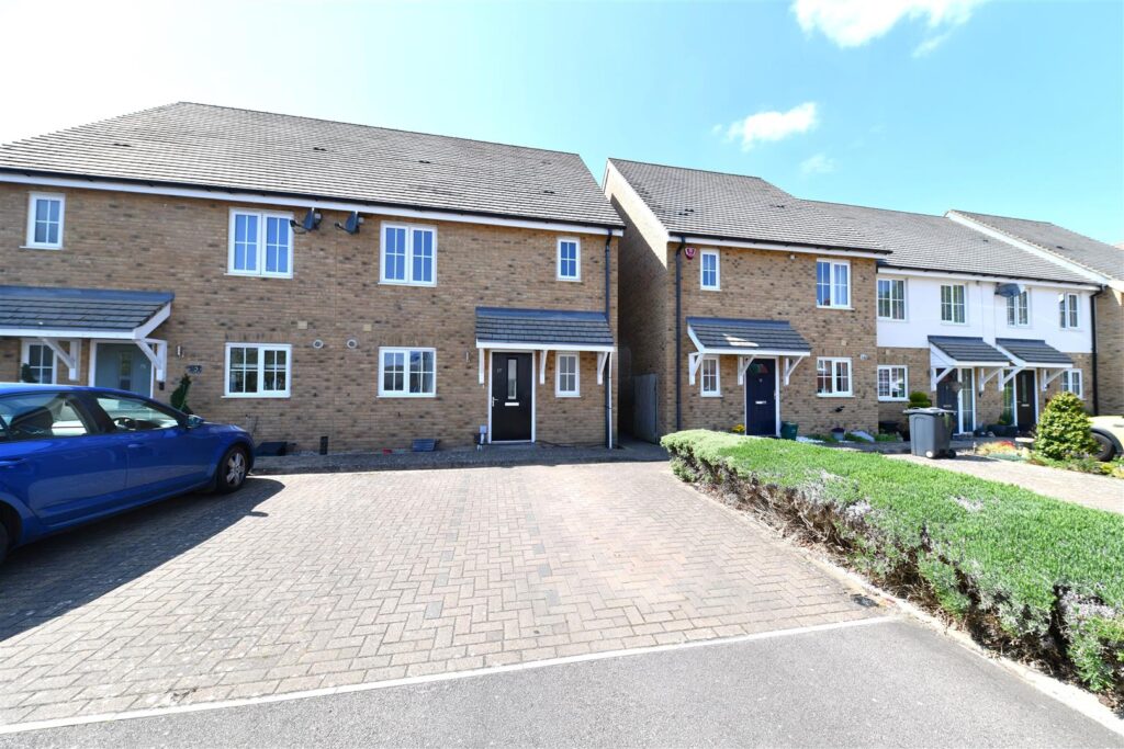 Six Bells Lane, Stevenage