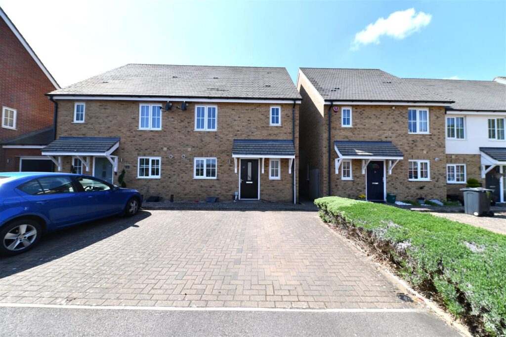 Six Bells Lane, Stevenage