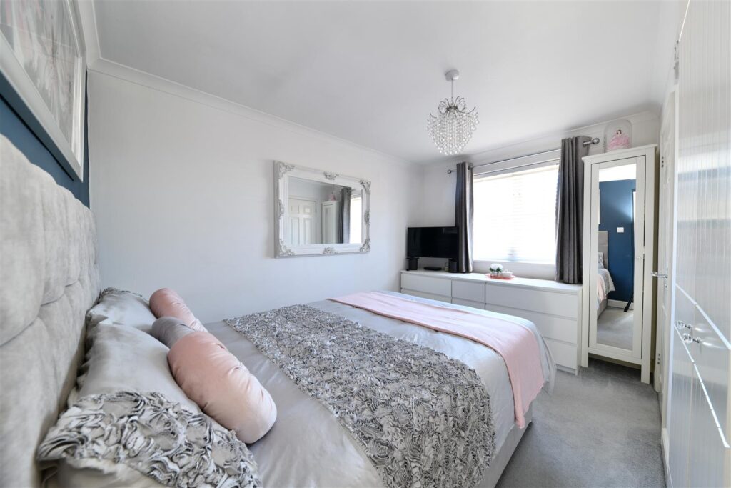 Thirlmere, Stevenage