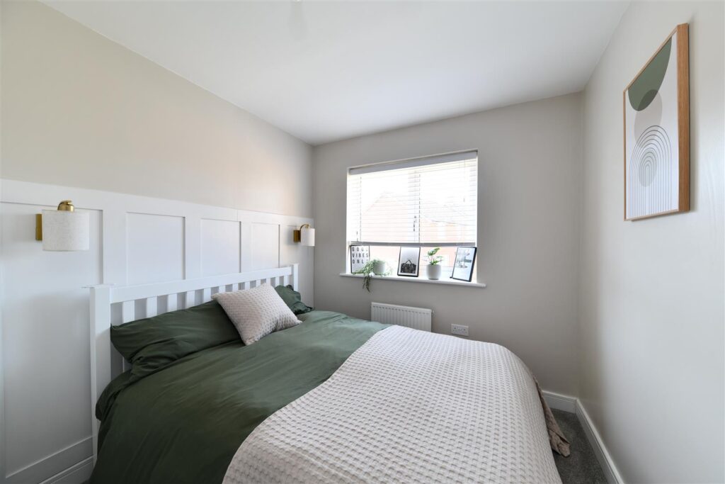 Lily Edge, Biggleswade