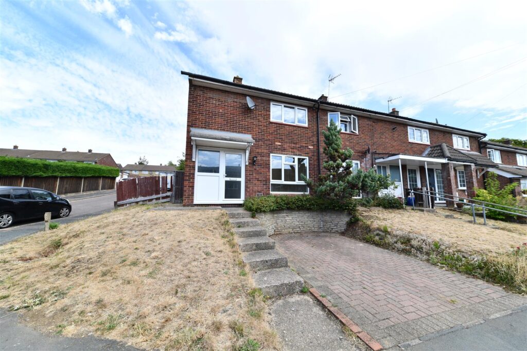 Chertsey Rise, Stevenage