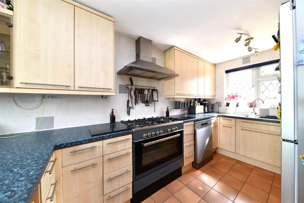 Ascot Crescent, Stevenage