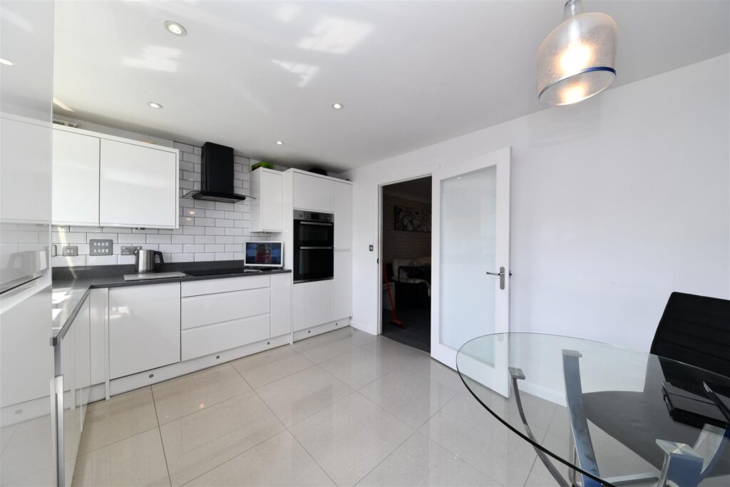 Cotswold Drive, Stevenage