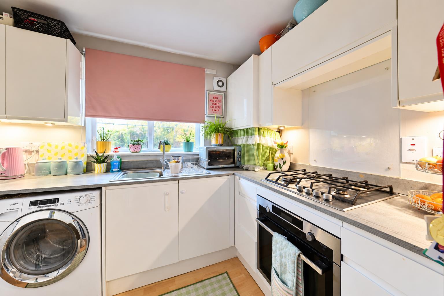 Kitchen 2.png